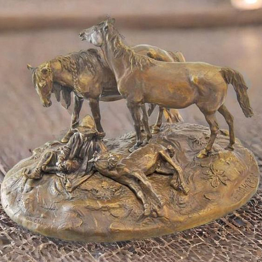 Бронзовая композиция «Лошади на отдыхе» купить с доставкой Бронзовая композиция «Лошади на отдыхе»